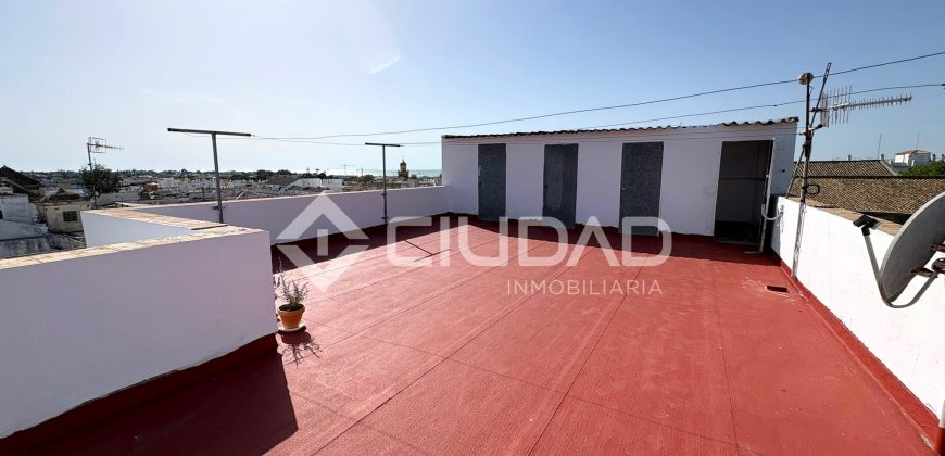 Amplio piso a reformar en C/ San Agustín
