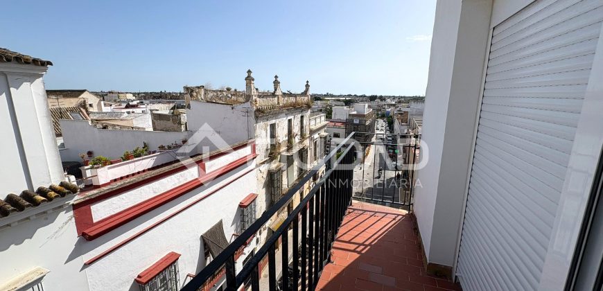 Amplio piso a reformar en C/ San Agustín