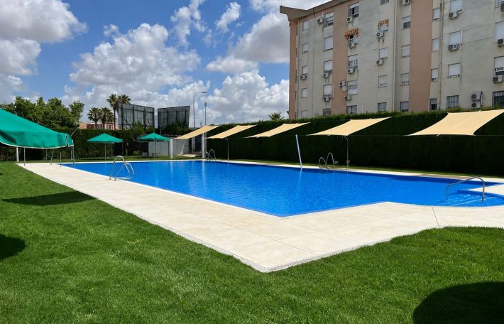 PISO CON PISCINA, GARAJE Y TRASTERO