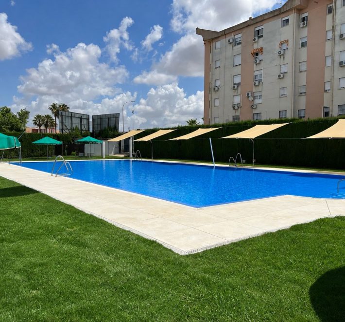 PISO CON PISCINA, GARAJE Y TRASTERO