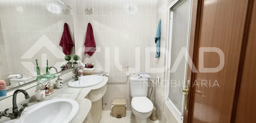 Piso en venta en zona Alameda, Lebrija