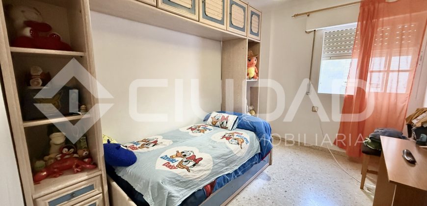 Piso en venta en zona Alameda, Lebrija