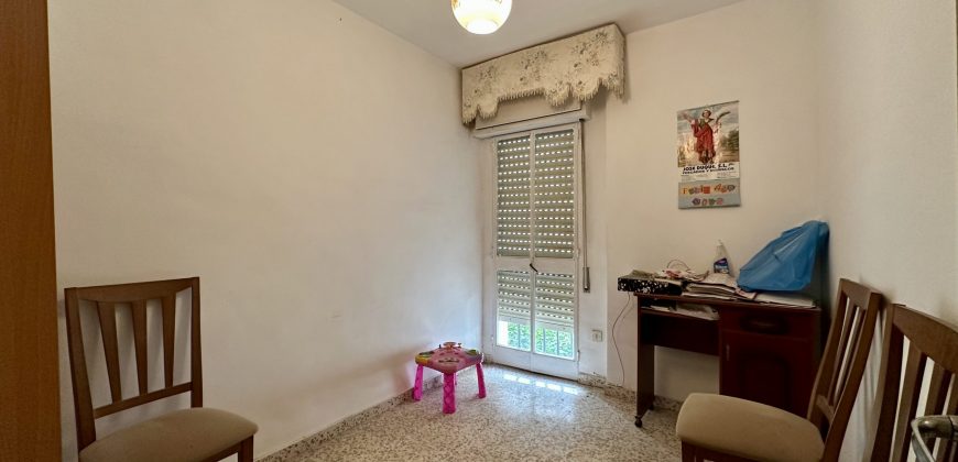 PISO DE TRES HABITACIONES