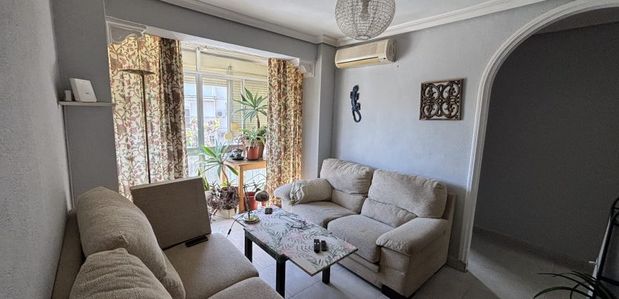 Se vende fantástico piso en la barriada Guadalajara, una oportunidad ideal tanto para vivir como para invertir.