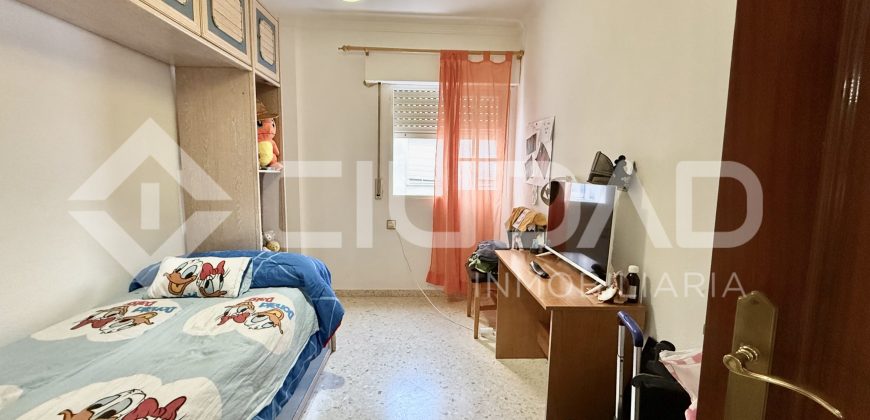 Piso en venta en zona Alameda, Lebrija