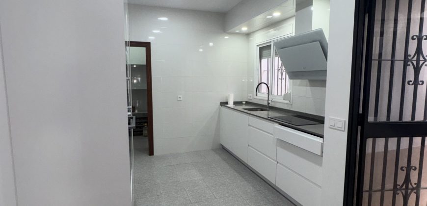 CHALET CON PISCINA COMUNITARIA EN URBANIZACIÓN EL HIGUERAL
