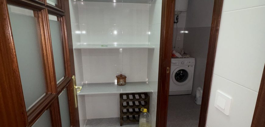 CHALET CON PISCINA COMUNITARIA EN URBANIZACIÓN EL HIGUERAL