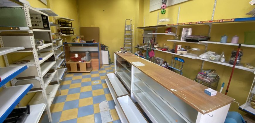 Local comercial de 75 m² en Tomares