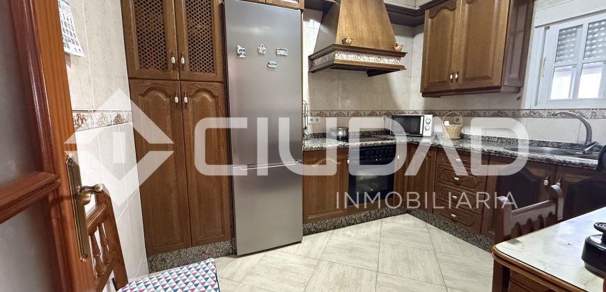 Casa con gran amplitud – Zona del Castillo