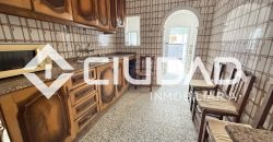 Casa en planta baja con gran patio – Zona El Pinar