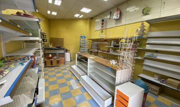 Local comercial de 75 m² en Tomares