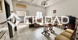 Casa en planta baja con gran patio – Zona El Pinar