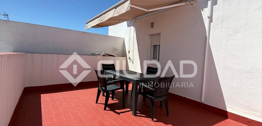 PISO ZONA CENTRO- CHIPIONA