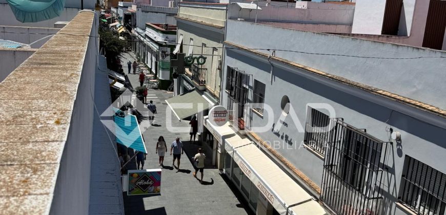 PISO ZONA CENTRO- CHIPIONA