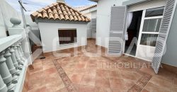 Casa adosada reformada y amueblada en Zona Recreo, Lebrija