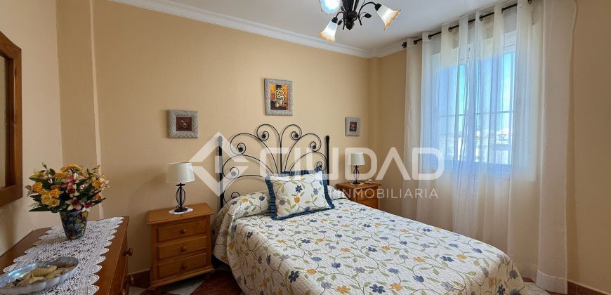PISO ZONA CENTRO- CHIPIONA