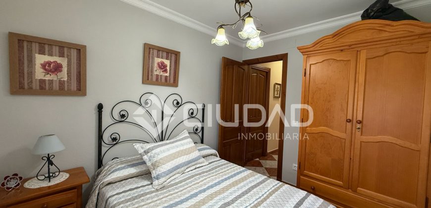 PISO ZONA CENTRO- CHIPIONA