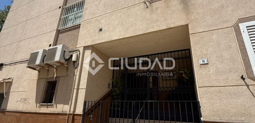 PISO ZONA CENTRO- CHIPIONA