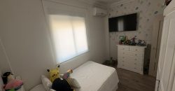 Exclusiva vivienda en Urbanización Privada con Piscina. Calle Romero Ressendi!
