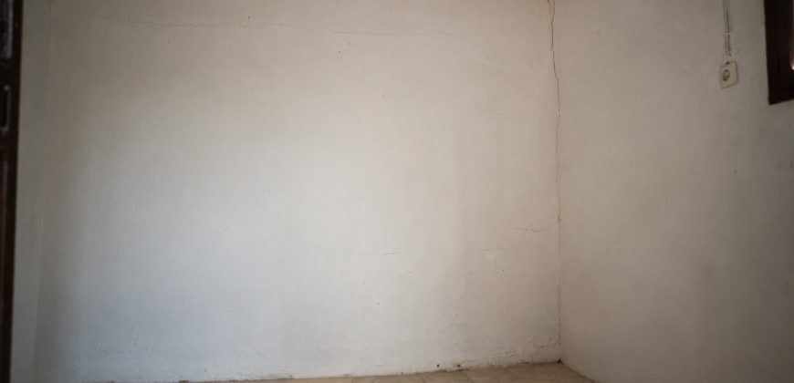 Casa con patio y terraza en Camas