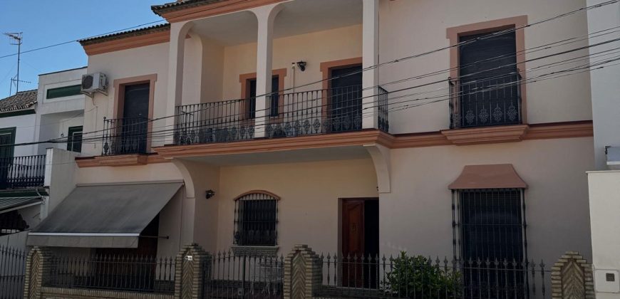 FABULOSA CASA SEÑORIAL EN CALLE CHILE! ZONA ALAMEDA.