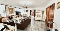 Gran vivienda en Marismillas con 605 m2 de parcela y acceso a tres calles