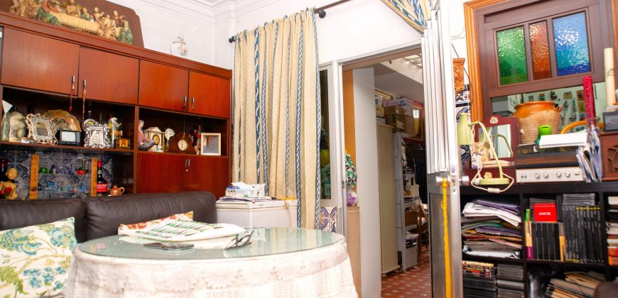 Magnífica casa de tres plantas en pleno corazón de Camas