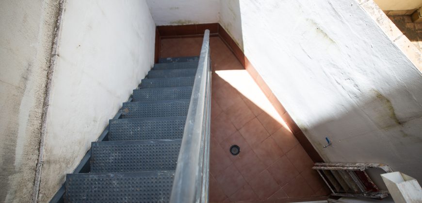Casa con terraza propia en Camas