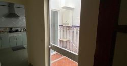 Amplia Casa de Tres Plantas con Patio y Azotea en Calle Santa Cecilia! Morón de la Fra.