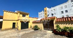 Chalet en 3ª línea de playa en La Calzada – Av. Las Piletas