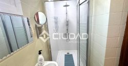 Chalet en 3ª línea de playa en La Calzada – Av. Las Piletas