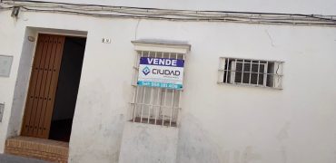 Amplia Casa en Venta para Reformar – Oportunidad Única. Zona Centro de Morón de la Frontera!