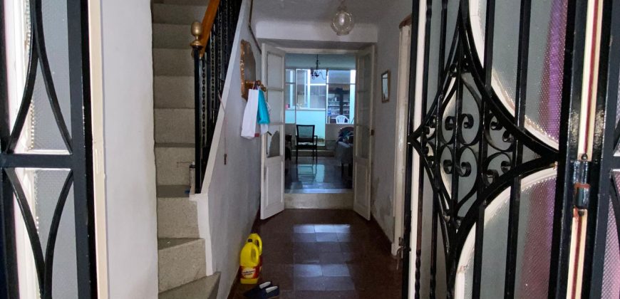 Amplia Casa en Venta para Reformar – Oportunidad Única. Zona Centro de Morón de la Frontera!