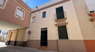 ESPECTACULAR VIVIENDA EN BARRIO LA GUITA