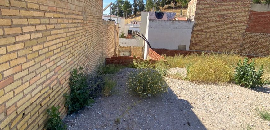 Oportunidad Única: Solar de 575 m² en Calle Los Remedios, Zona San Francisco, Morón de la Frontera!
