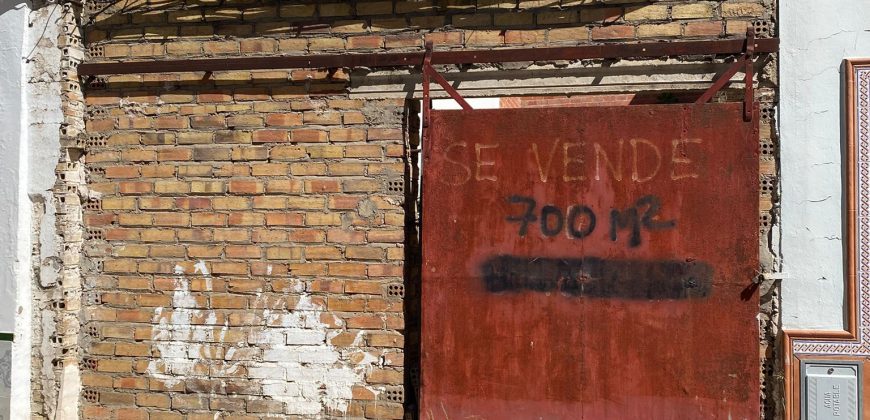 Oportunidad Única: Solar de 575 m² en Calle Los Remedios, Zona San Francisco, Morón de la Frontera!