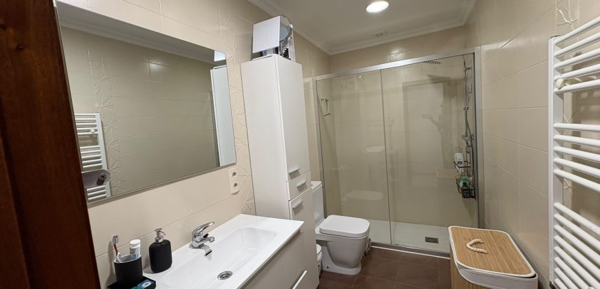 Acogedor Piso con Azotea Privada en zona El Barrio.- Calle Cañuelos!