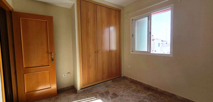 Chalet adosado esquina – Castilleja de la Cuesta