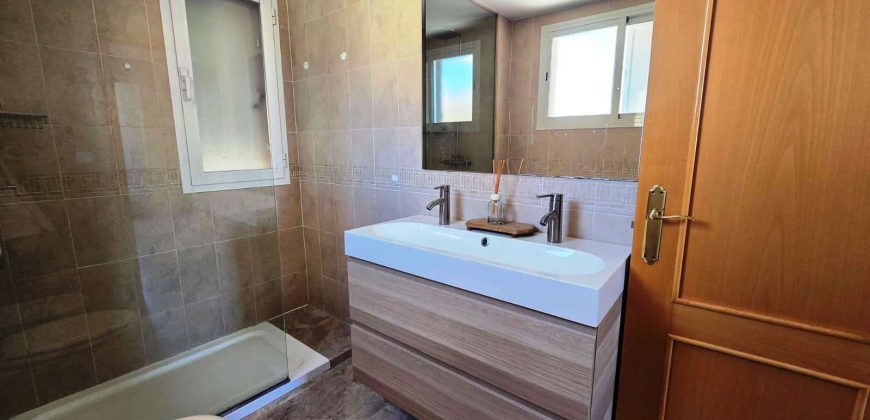 Chalet adosado esquina – Castilleja de la Cuesta