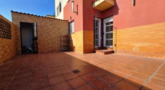 Chalet adosado esquina – Castilleja de la Cuesta