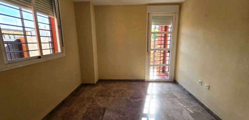 Chalet adosado esquina – Castilleja de la Cuesta