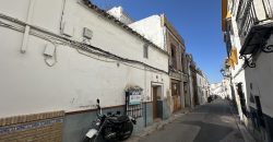 CASA PARA DERRIBO EN BARRIO SAN MIGUEL