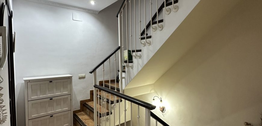 ESPECTACULAR VIVIENDA EN BARRIO LA GUITA