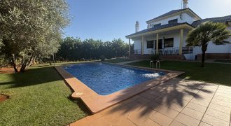 CHALET INDEPENDIENTE CON LICENCIA DE VIVIENDA TURÍSTICA DE ALOJAMIENTO RURAL EN MAIRENA DEL ALCOR