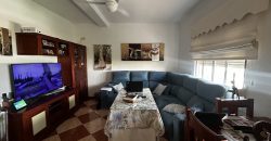 Se vende magnífico dúplex alto en la zona del Monumento, en el Barrio Bajo de San Juan.