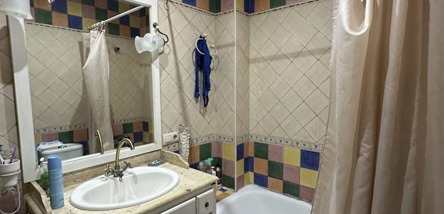 ESPECTACULAR VIVIENDA EN BARRIO LA GUITA