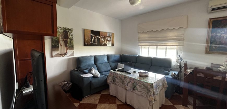Se vende magnífico dúplex alto en la zona del Monumento, en el Barrio Bajo de San Juan.