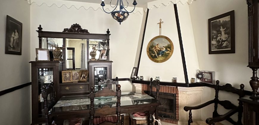 ESPECTACULAR VIVIENDA EN BARRIO LA GUITA