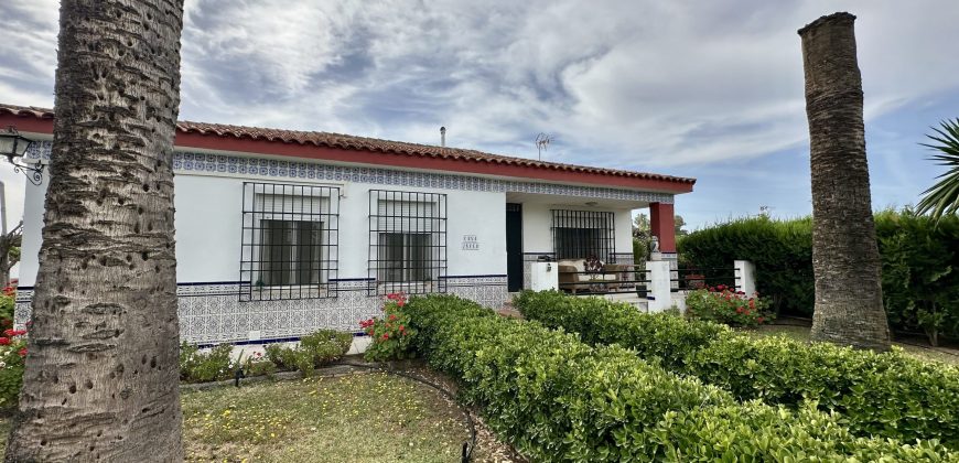 CAMPO EN URB. 10 MANDAMIENTOS