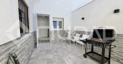Casa adosada totalmente reformada en Zona Bulevar